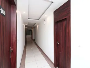 Woods Inn By OYO Rooms - Image 5