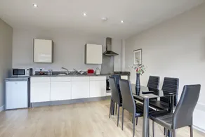 City Gate Suites - Image 4