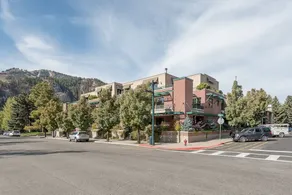 Evergreen 22 - 1 Br Condo - Image 5