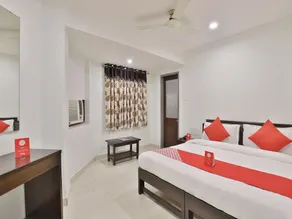 Hotel Amity By OYO Rooms - Image 2