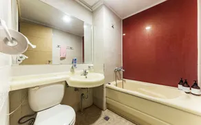 BnB Motel - Image 4