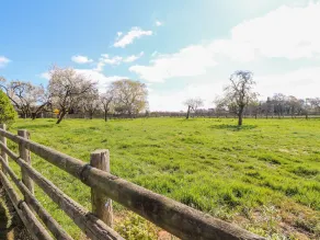 Ardsley Cottage Longford Hall Farm Holiday Cottages - Image 3
