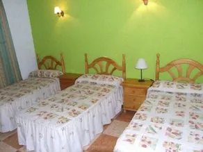 Hostal Plaza Del Pilar - Image 3