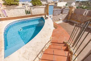 Gozitan Farmhouse Pool &amp; Jacuzzi - PP 2 - Image 2