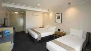Stay at Alice Springs Hotel - Image 3