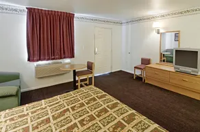 Americas Best Value Inn-McKinney - Image 3