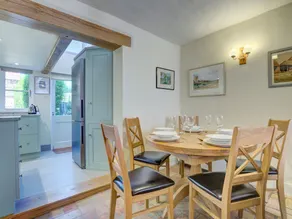 Comfortable Holiday Home With Open Fireplace and Private Garden, Near the Centre of Woodbridge - Image 5