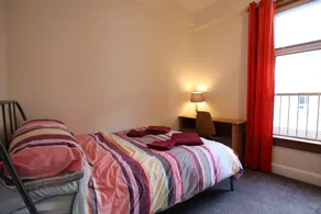 2 Bedroom Apartment Near Murrayfield - Image 4