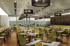 Ramada Plaza by Wyndham Istanbul Asia Airport - Image 4