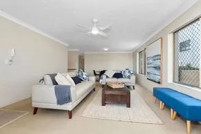 Beachfront On Marine - Image 2