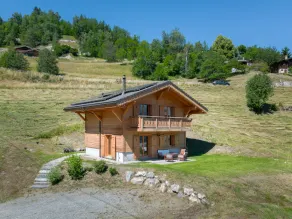 Chalet Le Cerf New Build Stylish Stay - Image 5