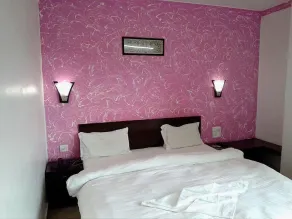 Hotel Navneet Grand - Image 2