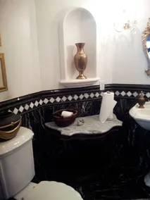 Rosewood Manor - Image 3