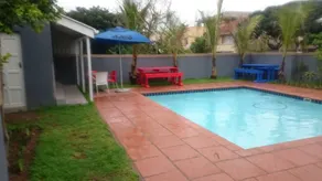 Bentley Lodge and Lifestyle - Image 3
