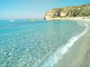 Pleasant Holiday Home In Tropea With Sea Beach Nearby - Image 4