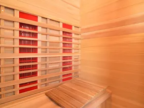 Dreamy Holiday Home in Fays with Sauna - Image 5