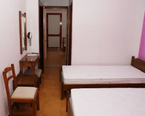 Stam & John Apartments - Image 5
