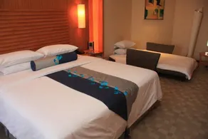 Grand Rezen Hotel New City Garden Suzhou - Image 2