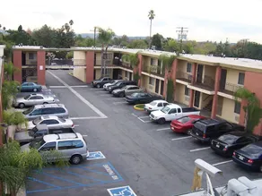 American Inn & Suites Pomona - Image 3