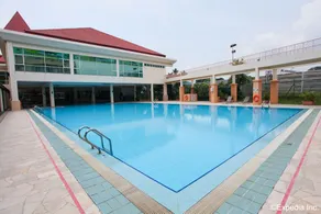 Arena Country Club - Image 2