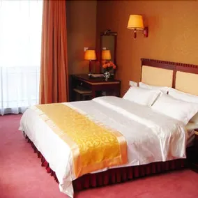 Yibin Yinlong Rongzhou Hotel - Image 2