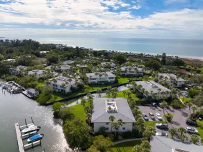 Waterfront Condo Beach Access Community Pool And Tennis 1 Bedroom Condo by RedAwning - Image 4