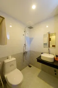 Sunflower Hotel - Image 2