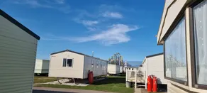 Lovely Caravan at Ingoldmells Just Behind Sealands - Image 3