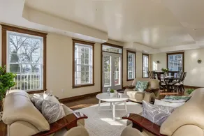 QuickStay Lake Simcoe Homestyle Cottage Private Beach - Image 5
