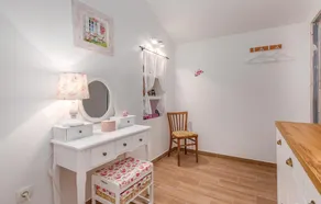 Beautiful Home in Cres With Wifi and 3 Bedrooms - Image 2