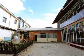 Blue Bird·Tibetan Hostel - Image 3