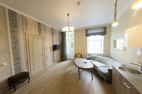 Minthouse Apartments - Image 2