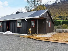 6 Person Holiday Home in Sæbø - Image 4