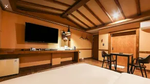 Hotel Bath - Image 4