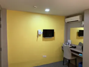 The Vibe Inn - Image 4