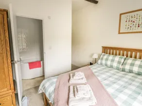 May Cottage - Image 5