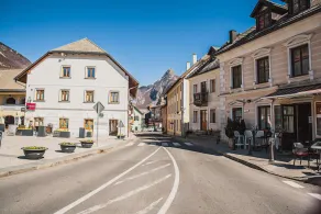 Apartments Rombon Klavdij with Free Onsite Parking - Image 4