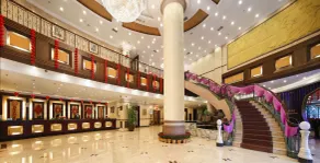 Bailuzhou Lake View Hotel - Image 2