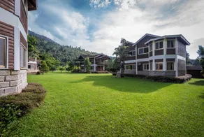 Crystal Resort - Image 4