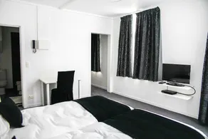 Tracotel Inn - Image 2