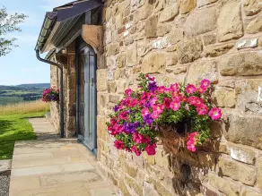 Meadow Cottage at Hill Top Farm - Image 2