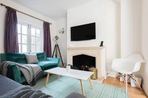 The Great Clarendon Lodge - Large & Stylish 4BDR Home in Jericho - Image 4