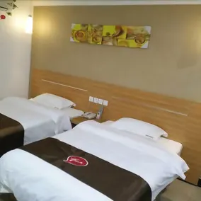 Thank you Hotel Jihuayuan Metro Station Branch - Image 2