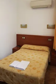 Hostal Jerez - Image 2
