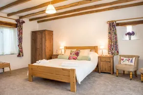 Coombe Farm - Image 2