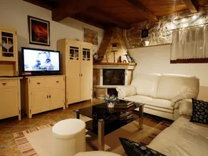 Cozy Holiday Home With Heated Pool, Near Lim Bay and the Beach - Image 3
