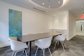 Sophisticated and Beautiful Condo - Image 5