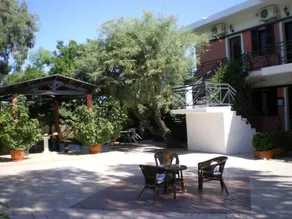 Zervos Apartments - Image 2