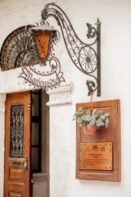 Ranjous Hotel - Image 4