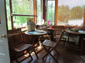 Shorelands Guest Resort - Image 2